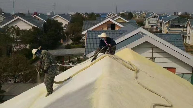在众多防火岩棉板品牌中，如何甄别符合国标的产品呢？以下是一些关键要点：